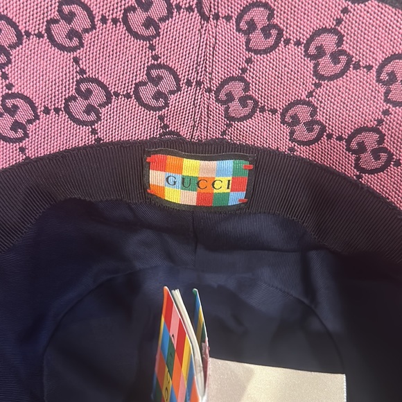 Gucci
Women's Purple Gg Multicolor Canvas Bucket Hat - Picture 10 of 17